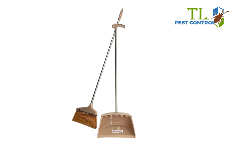 Sử dụng chổi quét bồ hóng