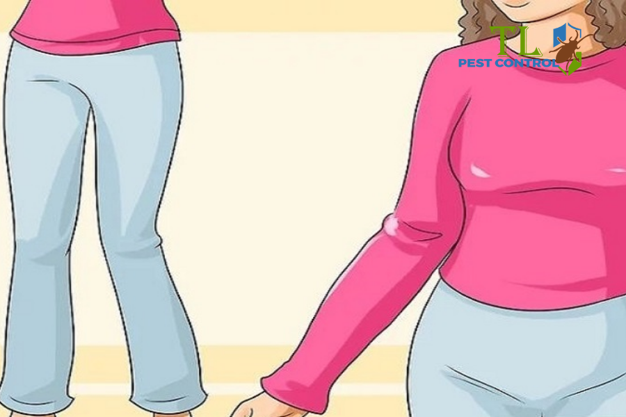 Mặc quần áo sáng màu, dài tay